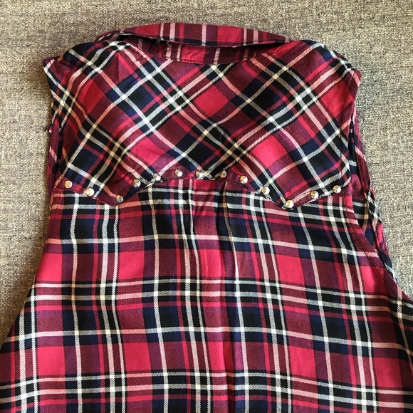 ROCK & REPUBLIC Plaid Studded Twill Shirt - Picture 6 of 8